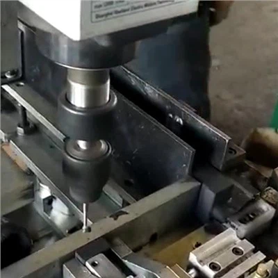 Mesin Lubang Bor untuk Carbon Brush